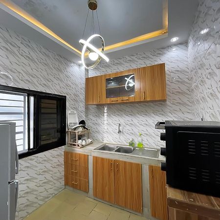 Villa Adja Nafy A Saly Gandigal Exteriör bild