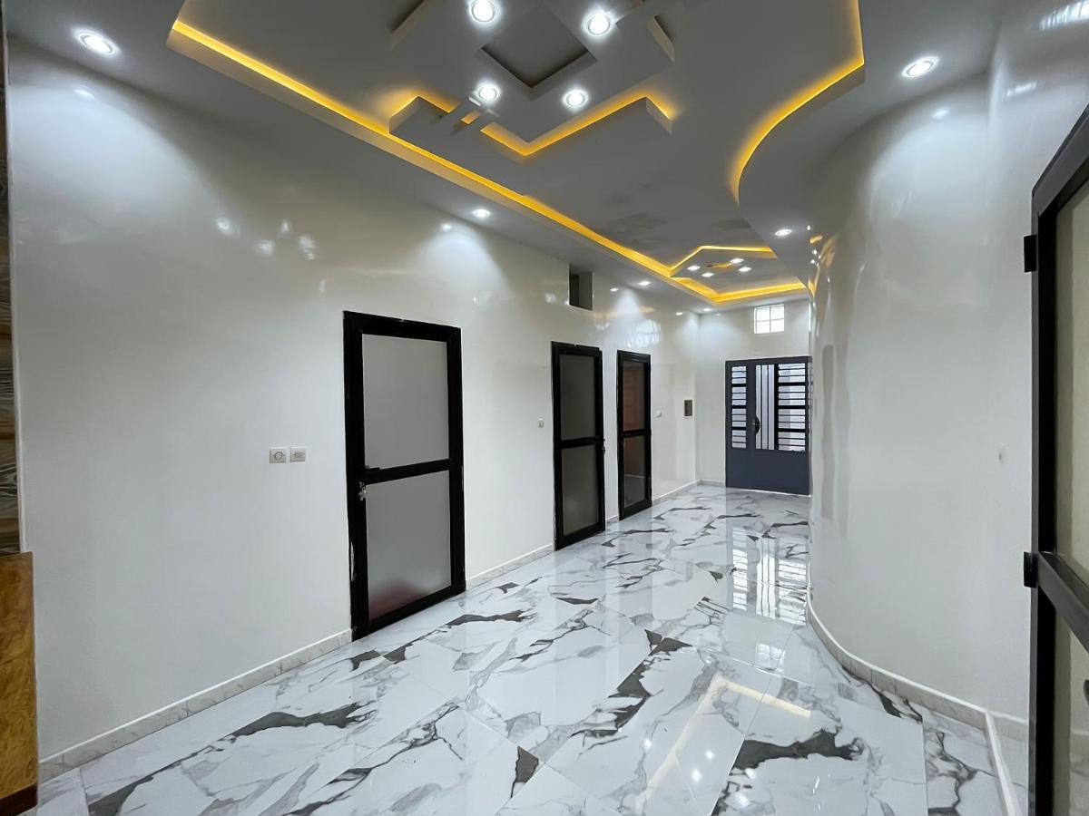 Villa Adja Nafy A Saly Gandigal Exteriör bild